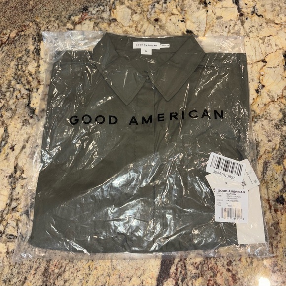 Good American Cropped Shirt NWT - Picture 10 of 13